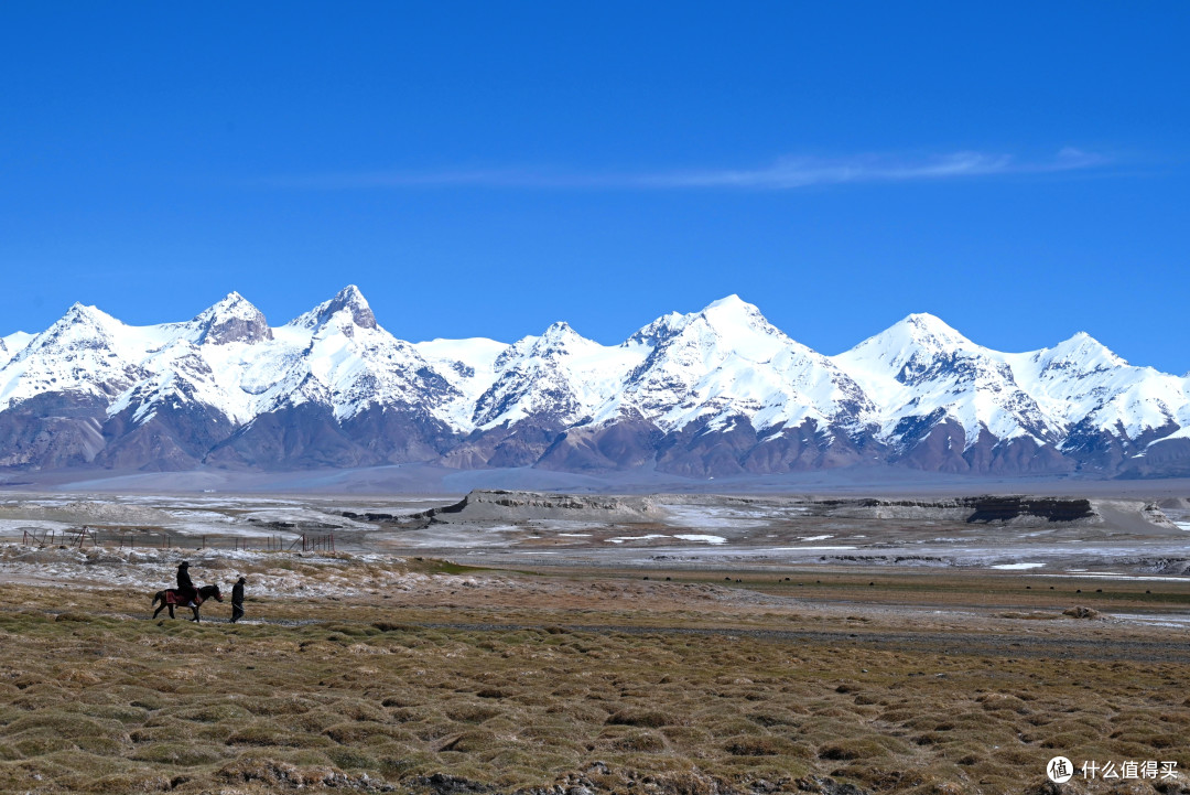 帕米尔高原白沙山-白沙湖景区