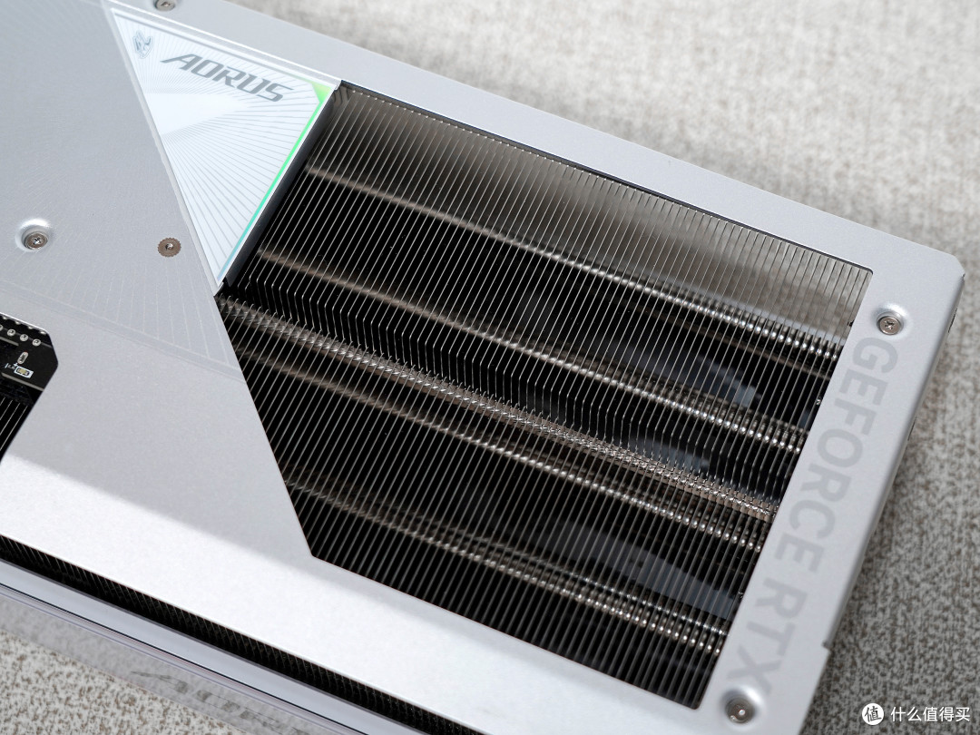 游刃有余玩爽4k游戏，技嘉RTX5080超级雕ICE显卡体验分享