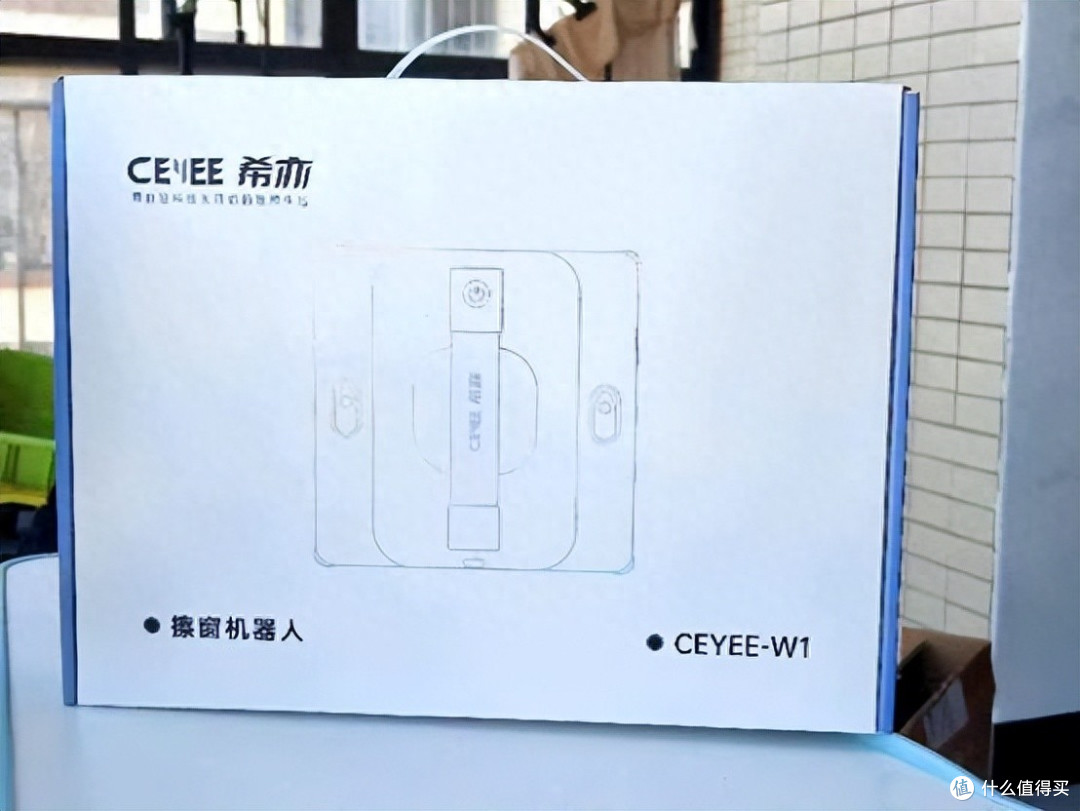 希亦擦窗机器人W1：拒绝手擦，高空清洁不用愁