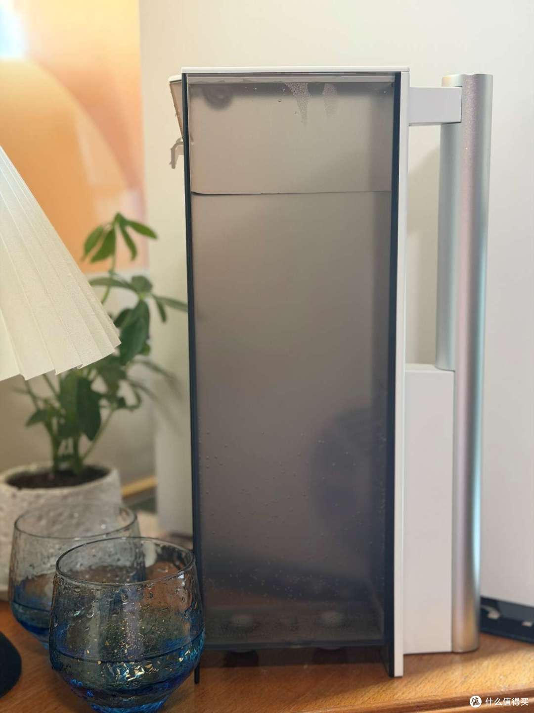 △ 纯水箱 单独倒水
