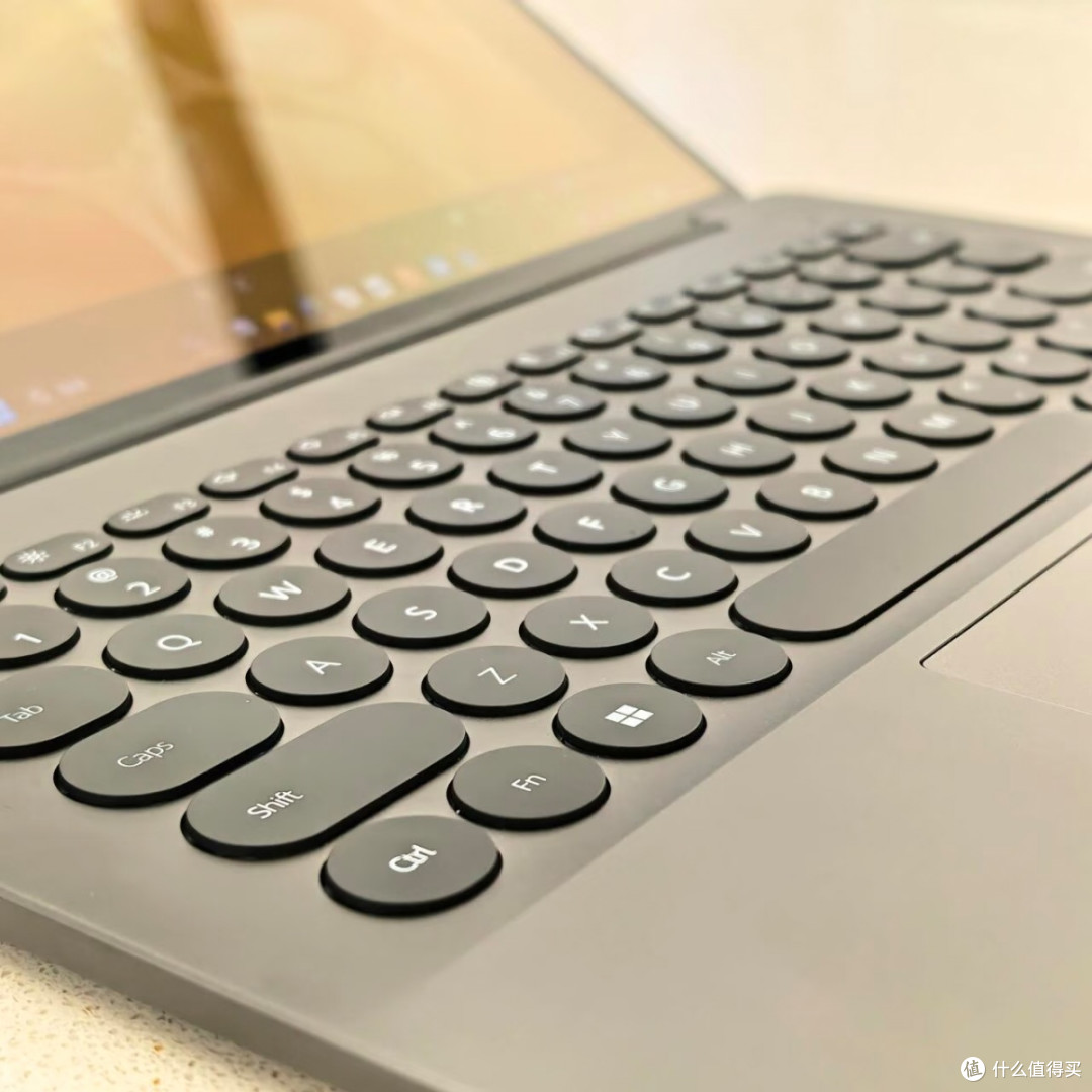 华为MateBook14新款体验！波点设计+OLED屏，办公学习全拿捏💻