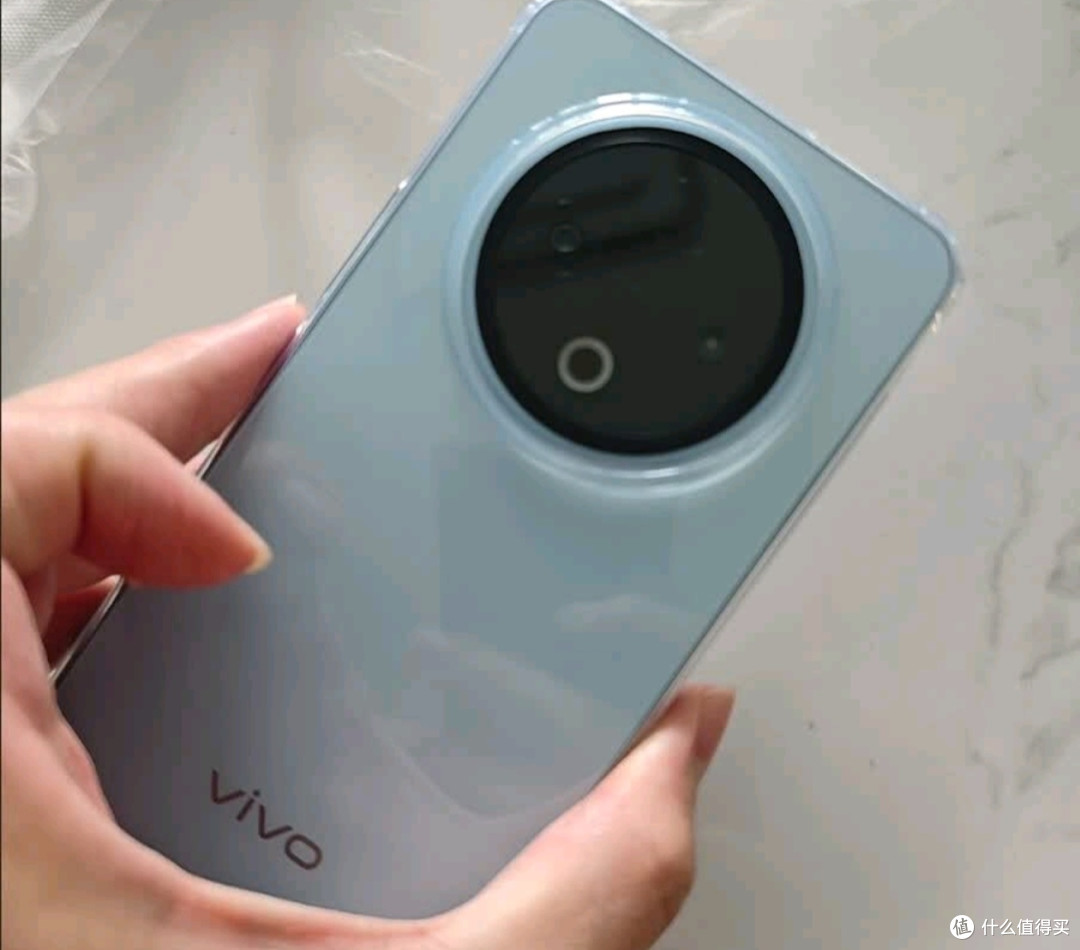 旗舰手机对比中端机:性能鸿沟究竟有多大