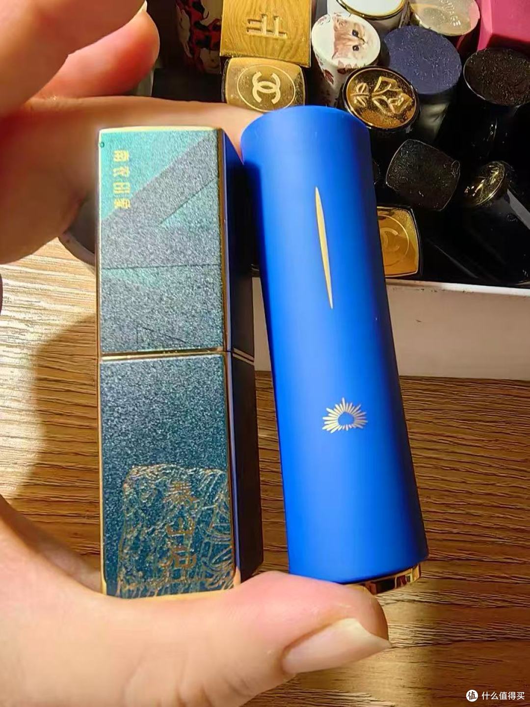云南白药采之汲红花唇膏:当滋润与哑光相拥,豆沙色藏尽温柔底气