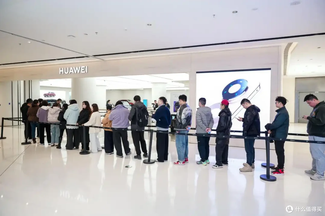 华为Mate 80系列首销火爆开局:高端旗舰市场的“年末王牌”来了