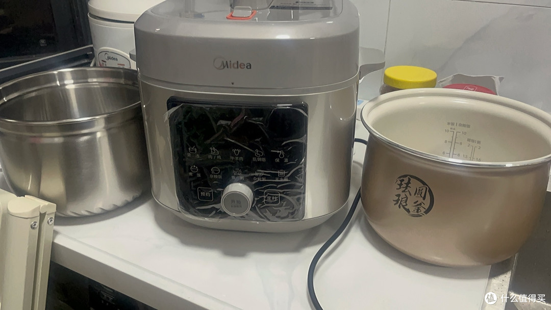 美的电压力锅,健康烹饪新选择!