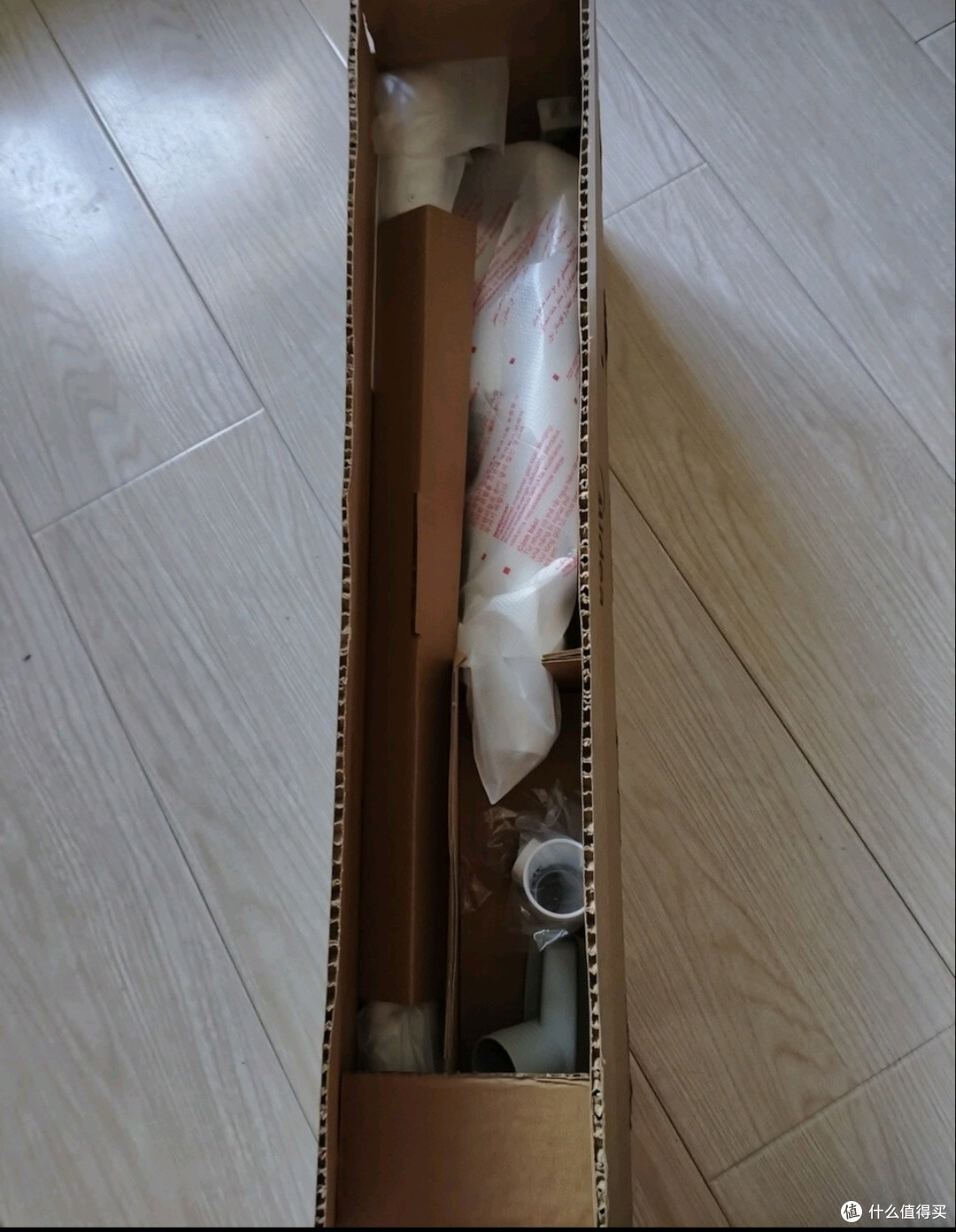 美的U2吸尘器:强力清洁猫毛灰尘