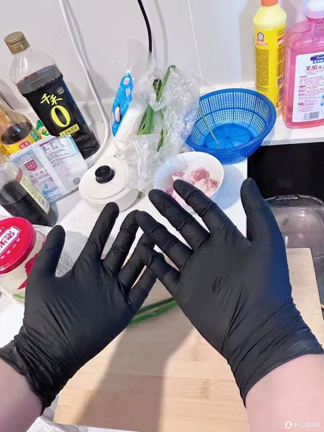 黑色食品级丁腈手套：厨房硬核防护，守护每一份安心美味