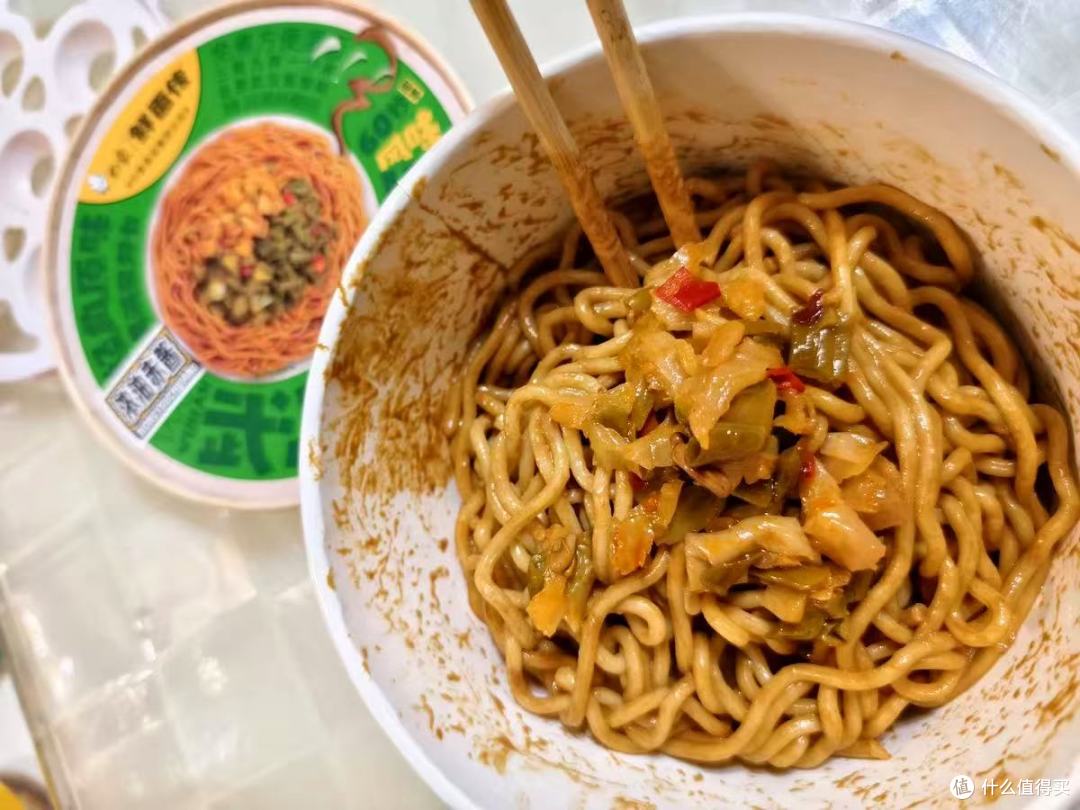 白象武汉热干面:一碗非油炸的江城烟火,冲泡即享的正宗风味
