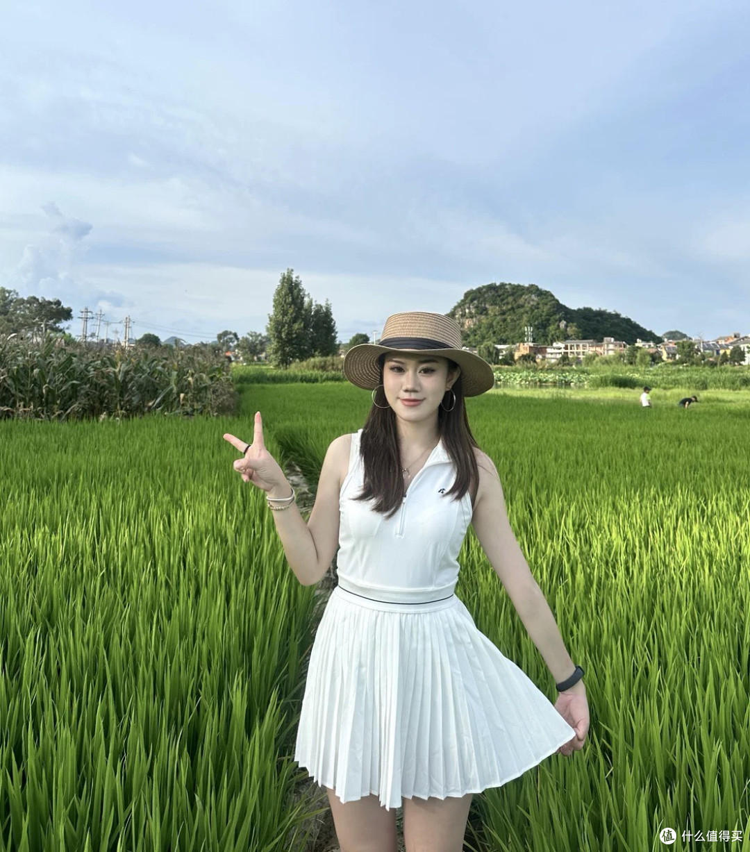 封神!天使季节这条无袖网球裙,显瘦又百搭