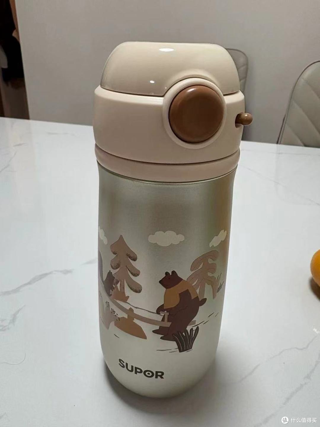 苏泊尔儿童纯钛弹盖吸管保温杯：给孩子一杯安心的温暖