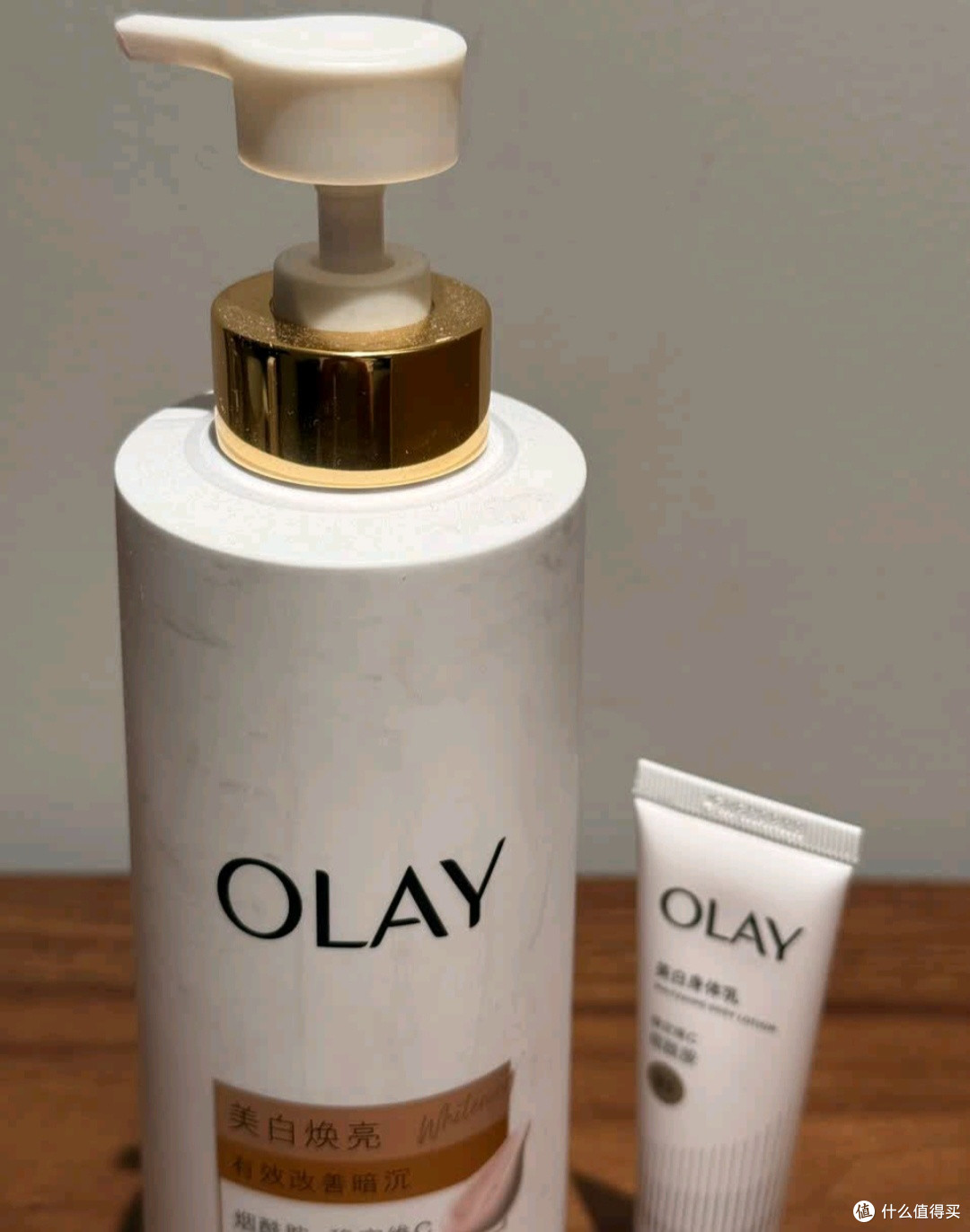 一抹亮白，OLAY超白瓶让身体自带柔光滤镜