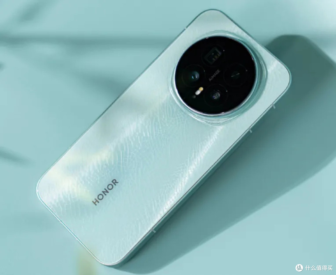 荣耀更激进了,16GB+512GB+7000mAh,高配版旗舰重回“国补价”