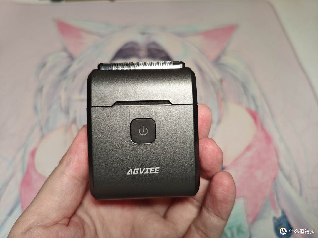 未野往复式迷你剃须刀测评:23000高转速性能全开,不输千元机