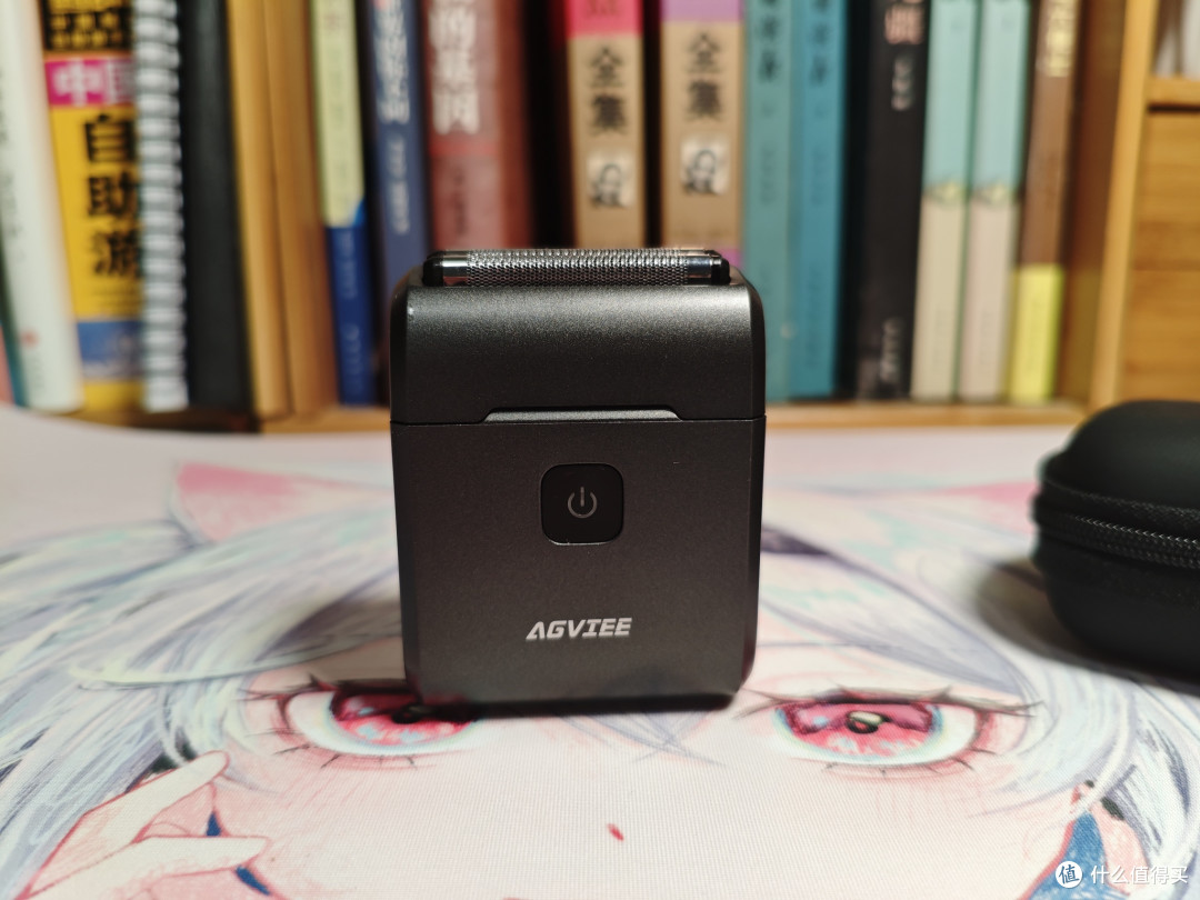 未野往复式迷你剃须刀测评:23000高转速性能全开,不输千元机