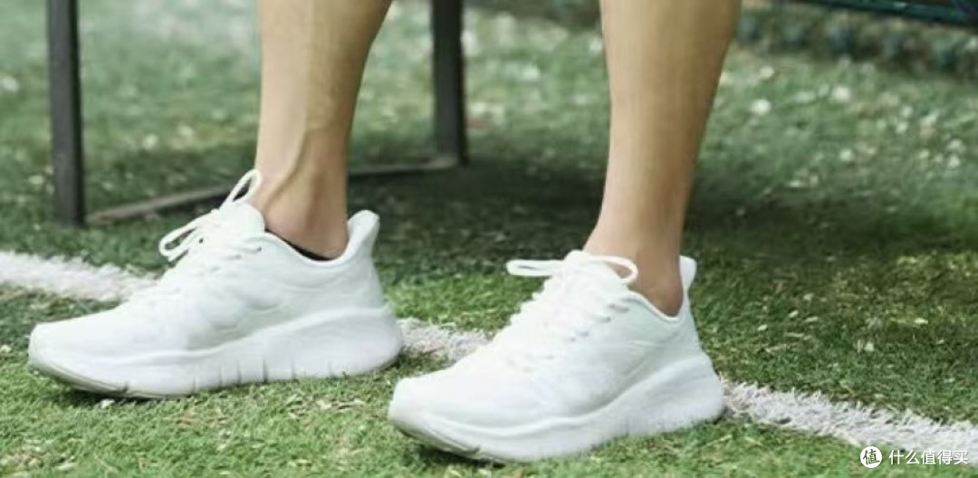 必迈远征者纯轻女鞋:轻量缓震设计?