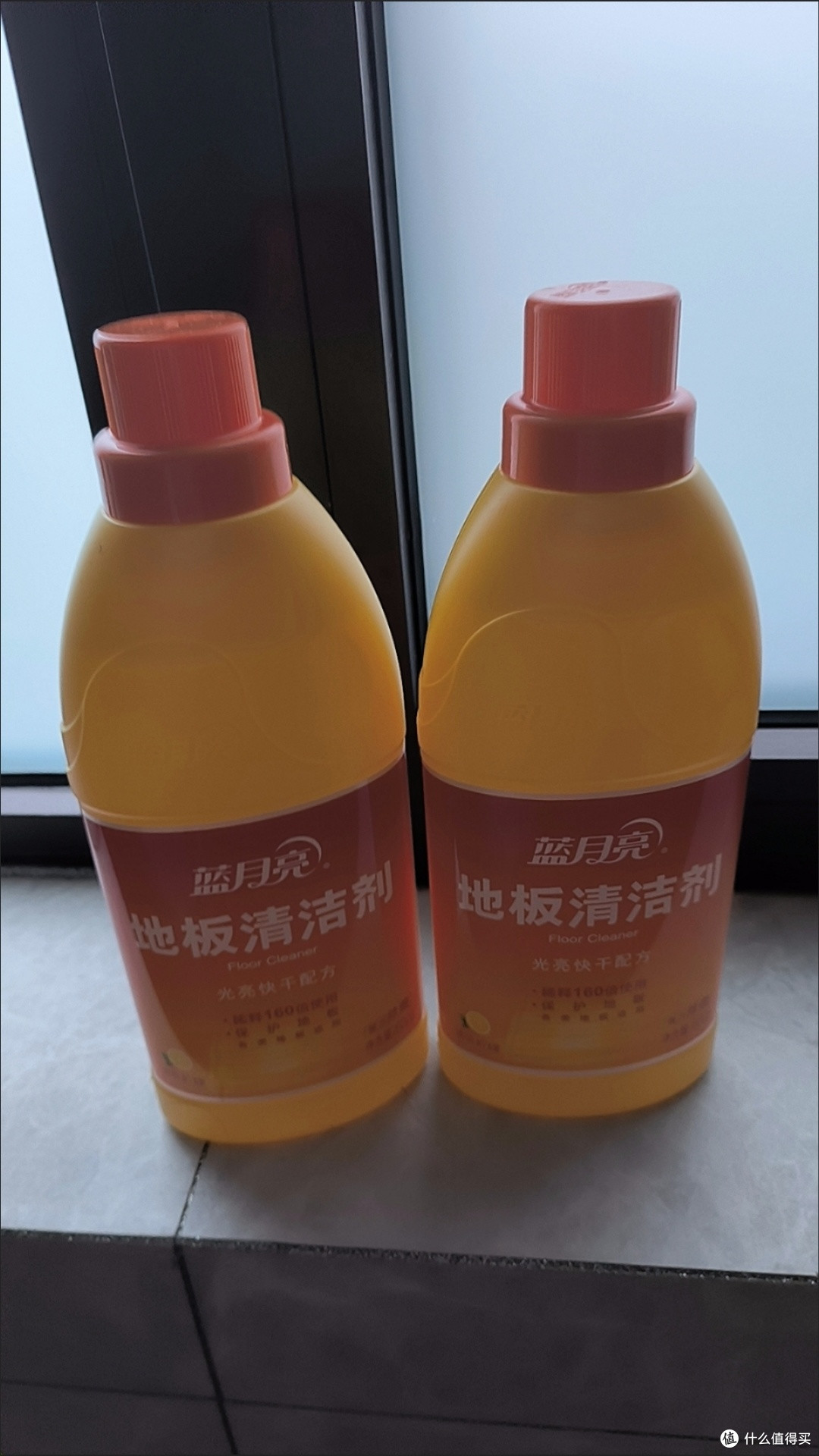 蓝月亮地板清洁液购后晒：家居清洁的“温柔革命”