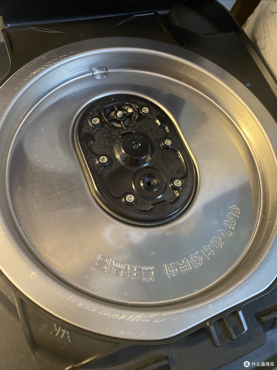 看看你用了10年的电饭锅内胆。虎牌电饭锅jri-c060