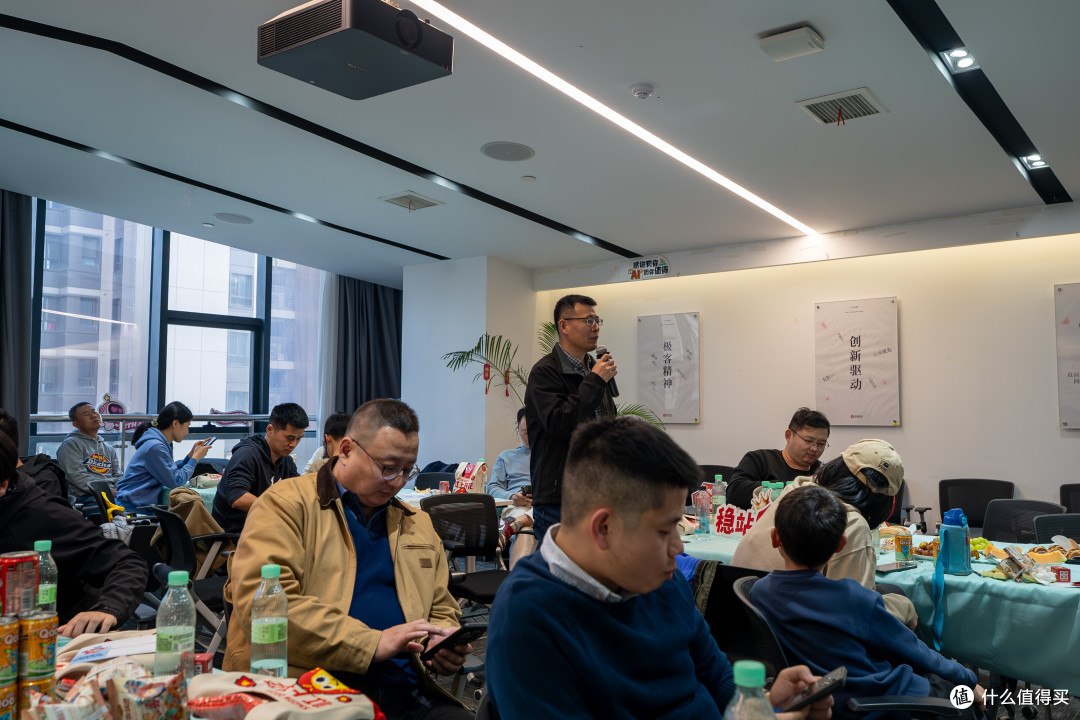 阔别 7 年,值得买济南分剁线下再聚,故友新朋,久别重逢。