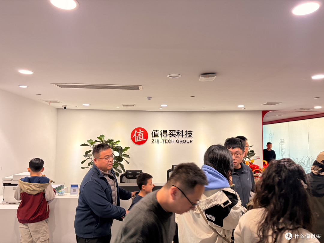 阔别 7 年,值得买济南分剁线下再聚,故友新朋,久别重逢。