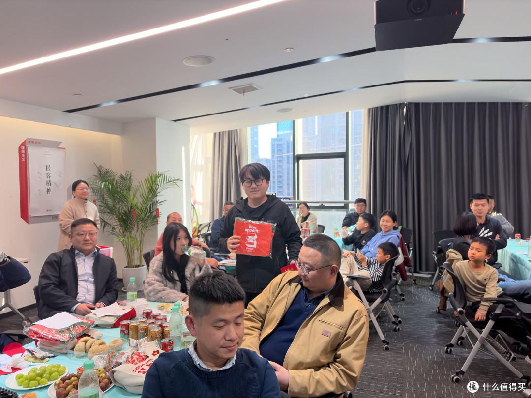 阔别 7 年,值得买济南分剁线下再聚,故友新朋,久别重逢。