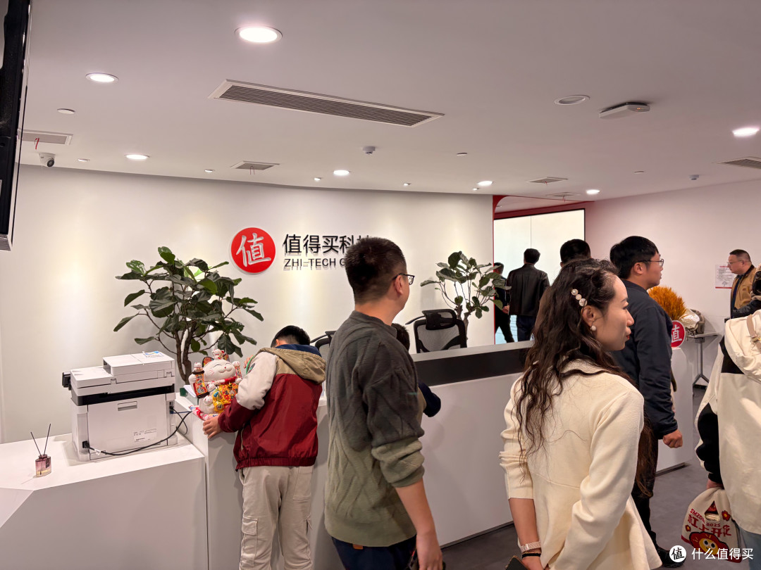 阔别 7 年,值得买济南分剁线下再聚,故友新朋,久别重逢。