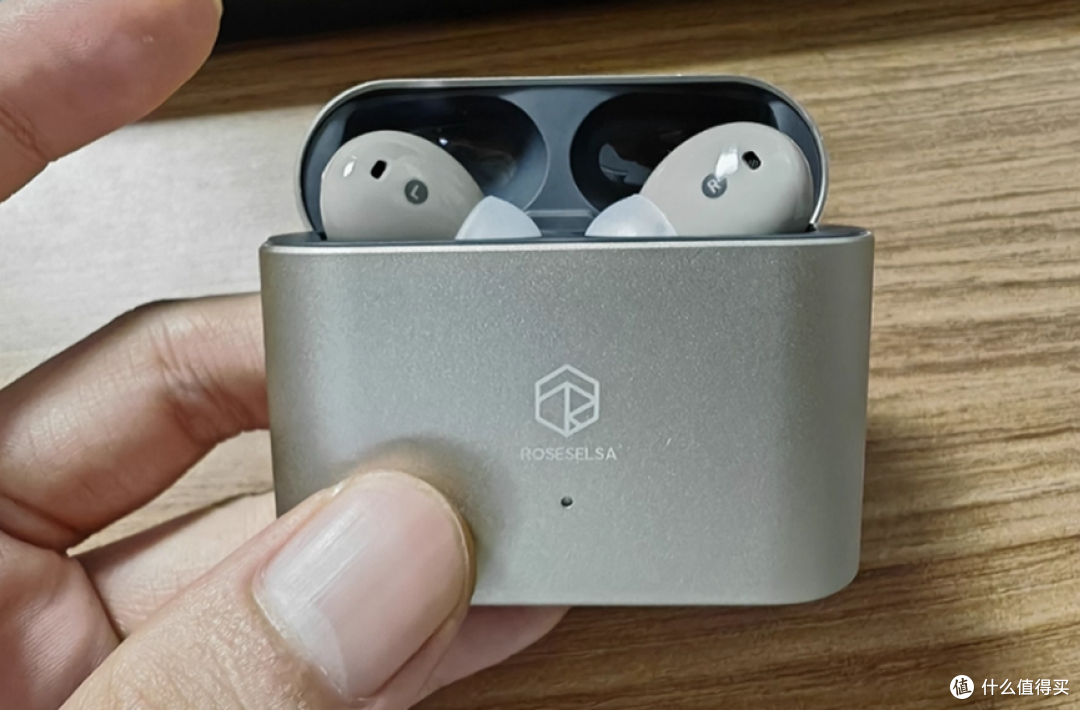 2025降噪耳机最新选购指南,买降噪耳机必看,可以帮你少踩坑!