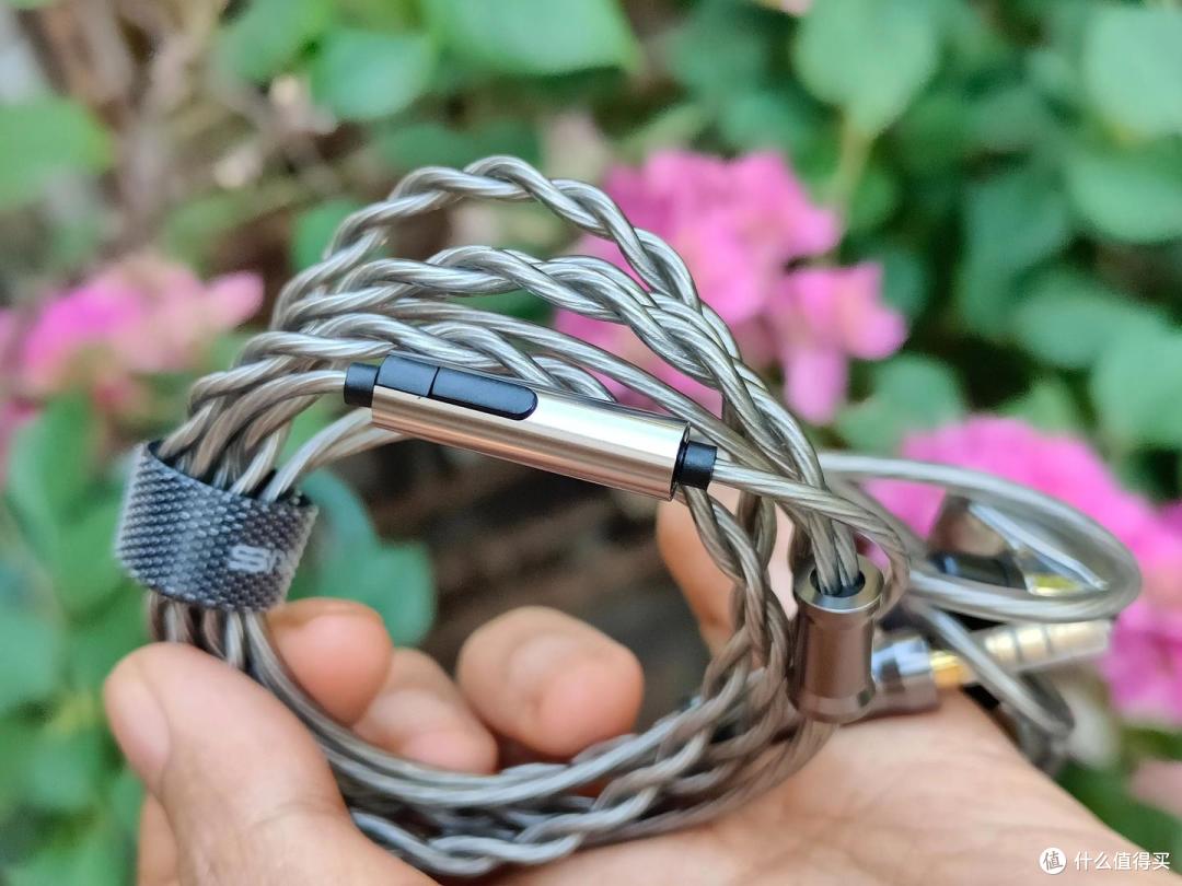 SIVGA SM100耳机:10mm复合单元 + 可换线,用料扎实才靠谱!