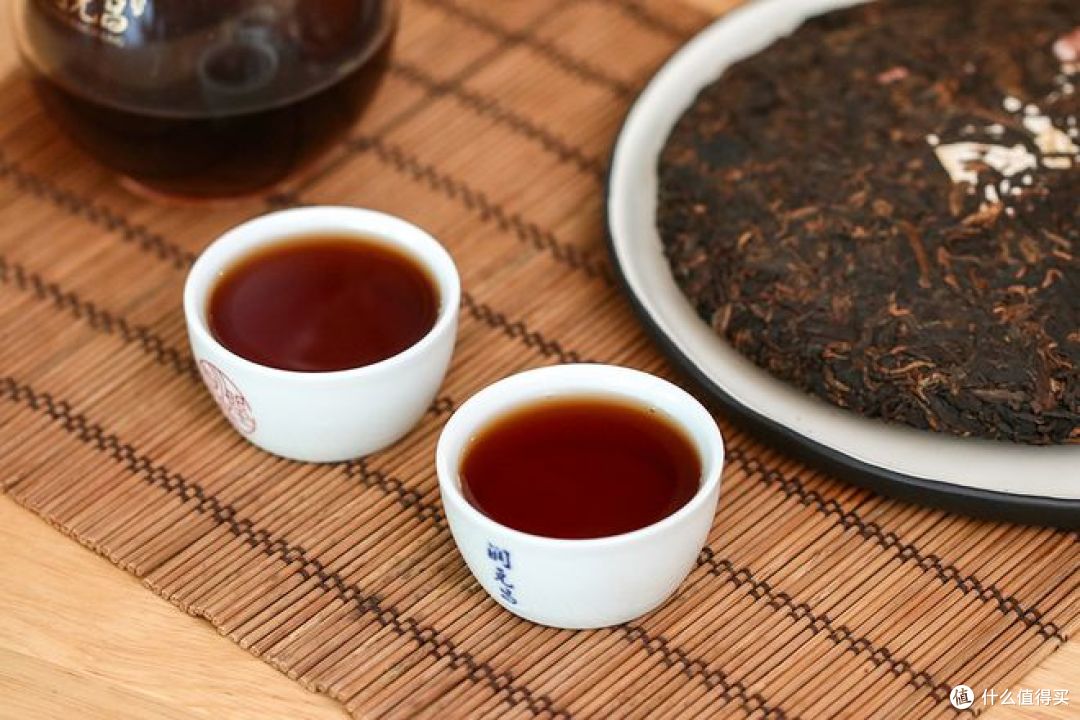 红茶与普洱熟茶的区别,哪种味道醇厚好喝?