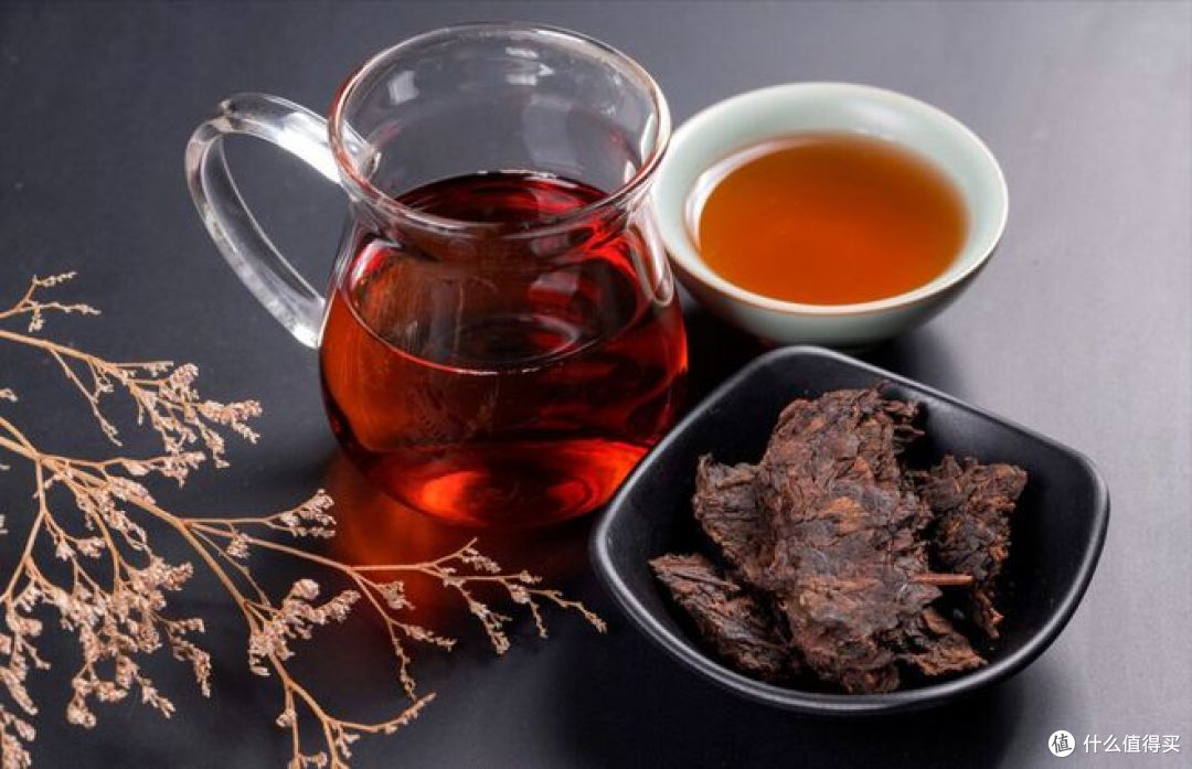 红茶与普洱熟茶的区别,哪种味道醇厚好喝?