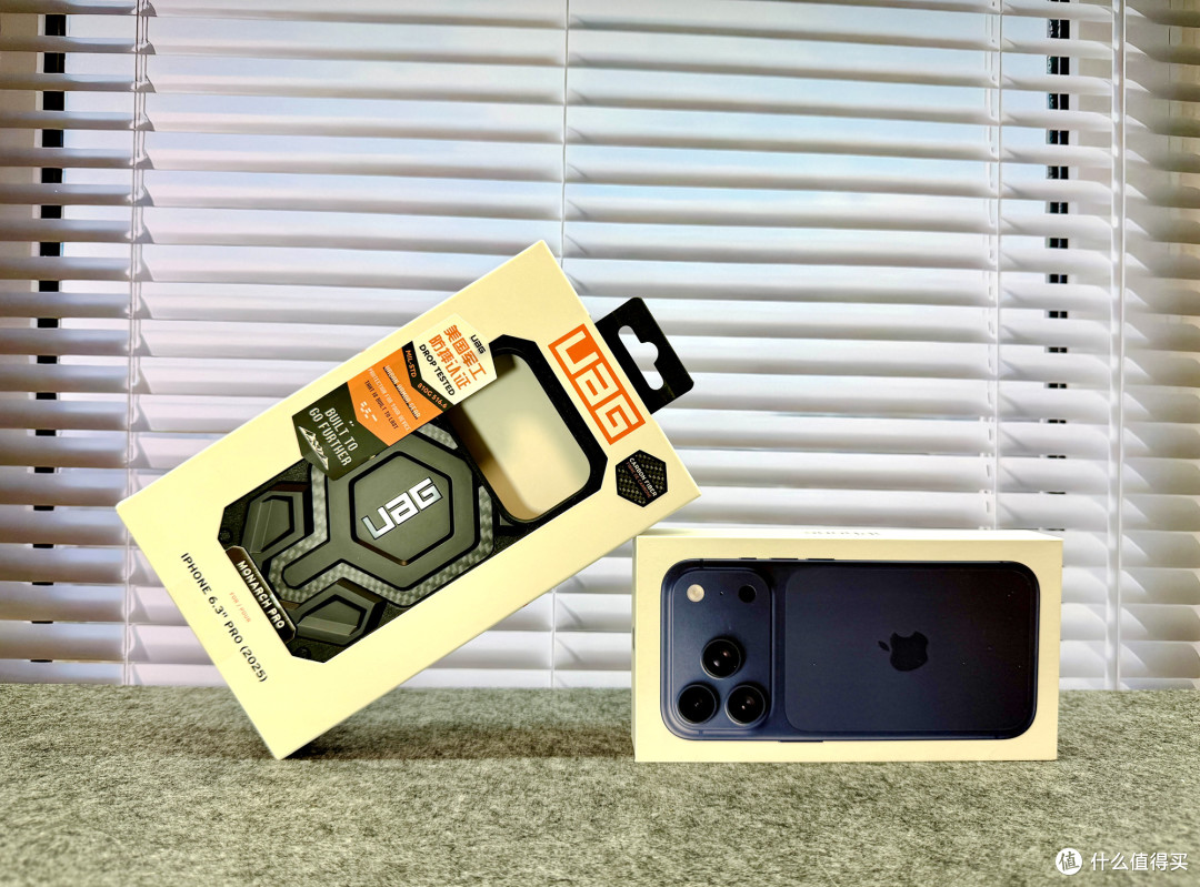 告别脆皮焦虑!UAG碳纤维手机壳,iPhone 17Pro的硬核防护铠甲