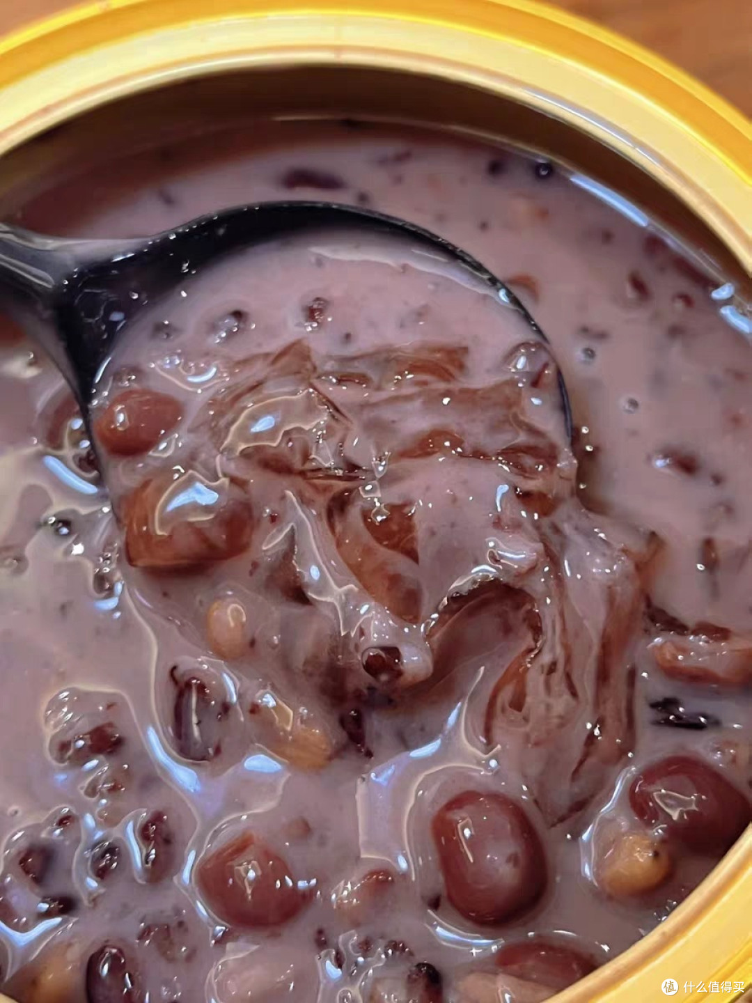 黑米牛奶燕窝粥与红豆银耳羹,高效生活的能量密码