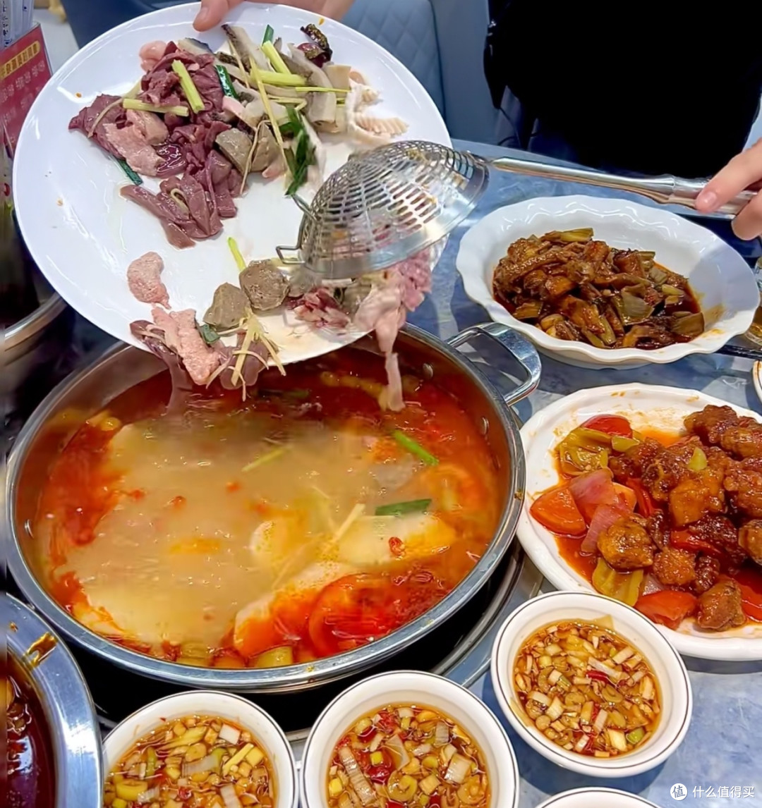 冬天第一顿暖锅暴击!铛牛捞牛肉牛杂锅鲜到跺脚