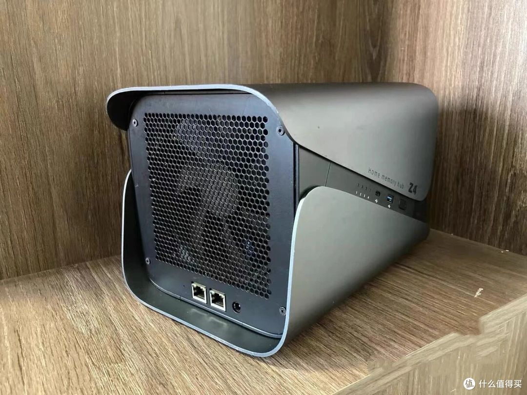 600出头买成品X86nas,4盘位铝合金机身,J4125双2.5G