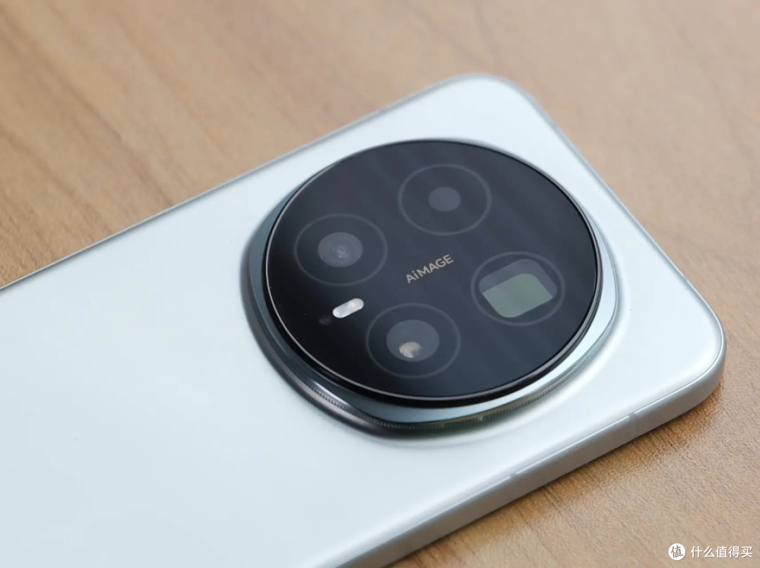 荣耀“用力过猛”,7200mAh+120W+100倍变焦,高端旗舰跌破国补价