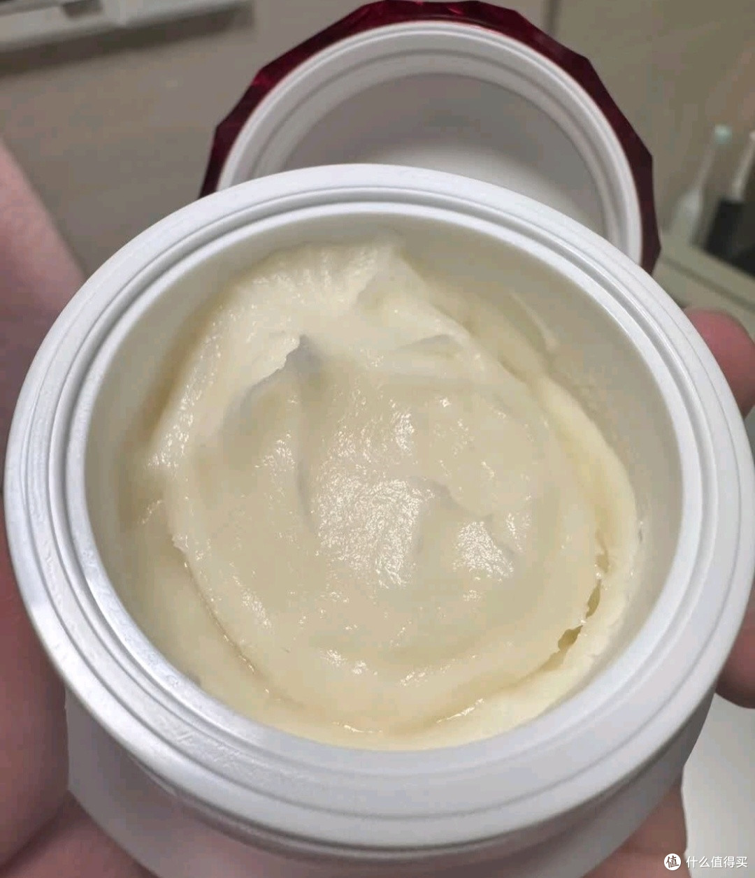 一抹轻盈,解锁日常护肤舒适感
