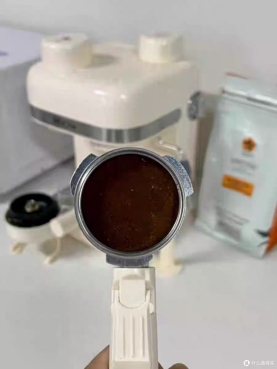 简约咖啡机打造 ins 风咖啡角