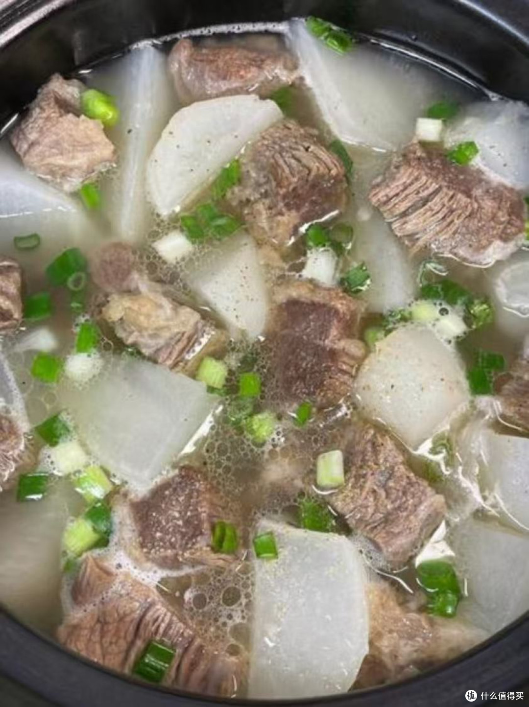 降温天就馋这口!萝卜牛肉汤暖到骨子里