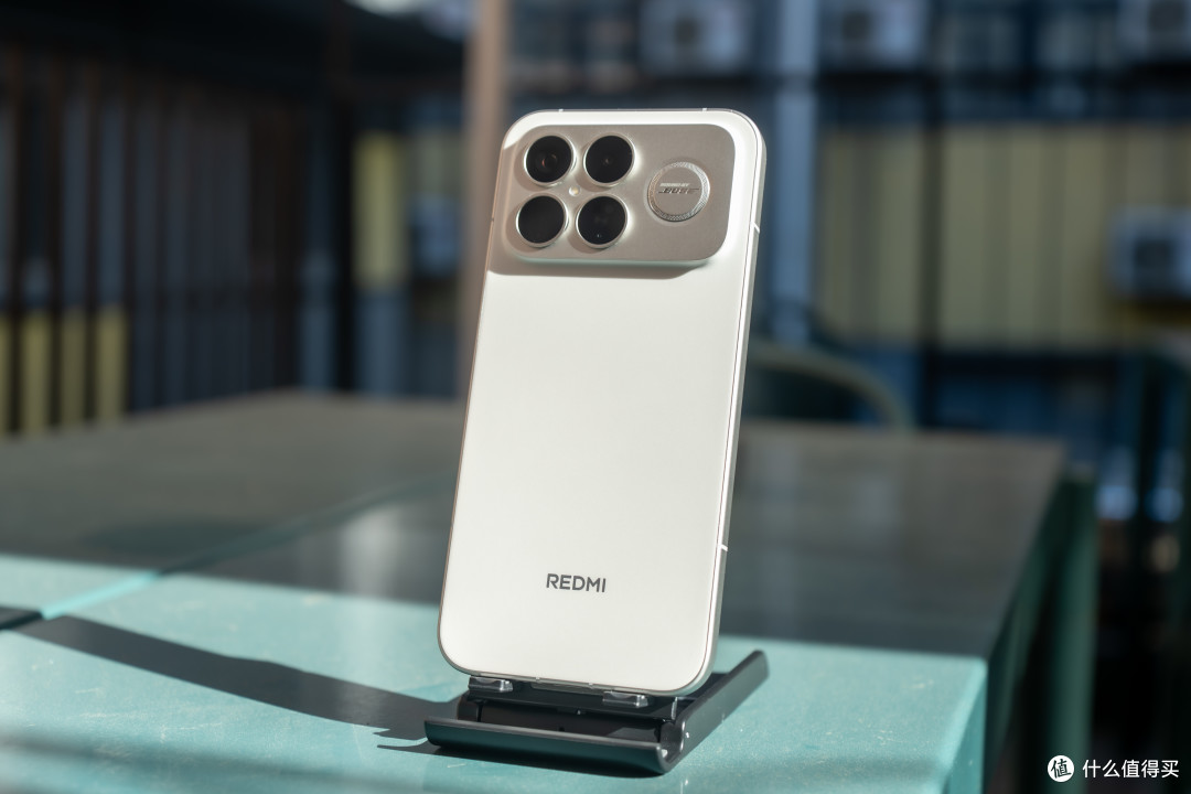 第五代骁龙8至尊版加持:越级体验的中端王者REDMI K90 Pro Max