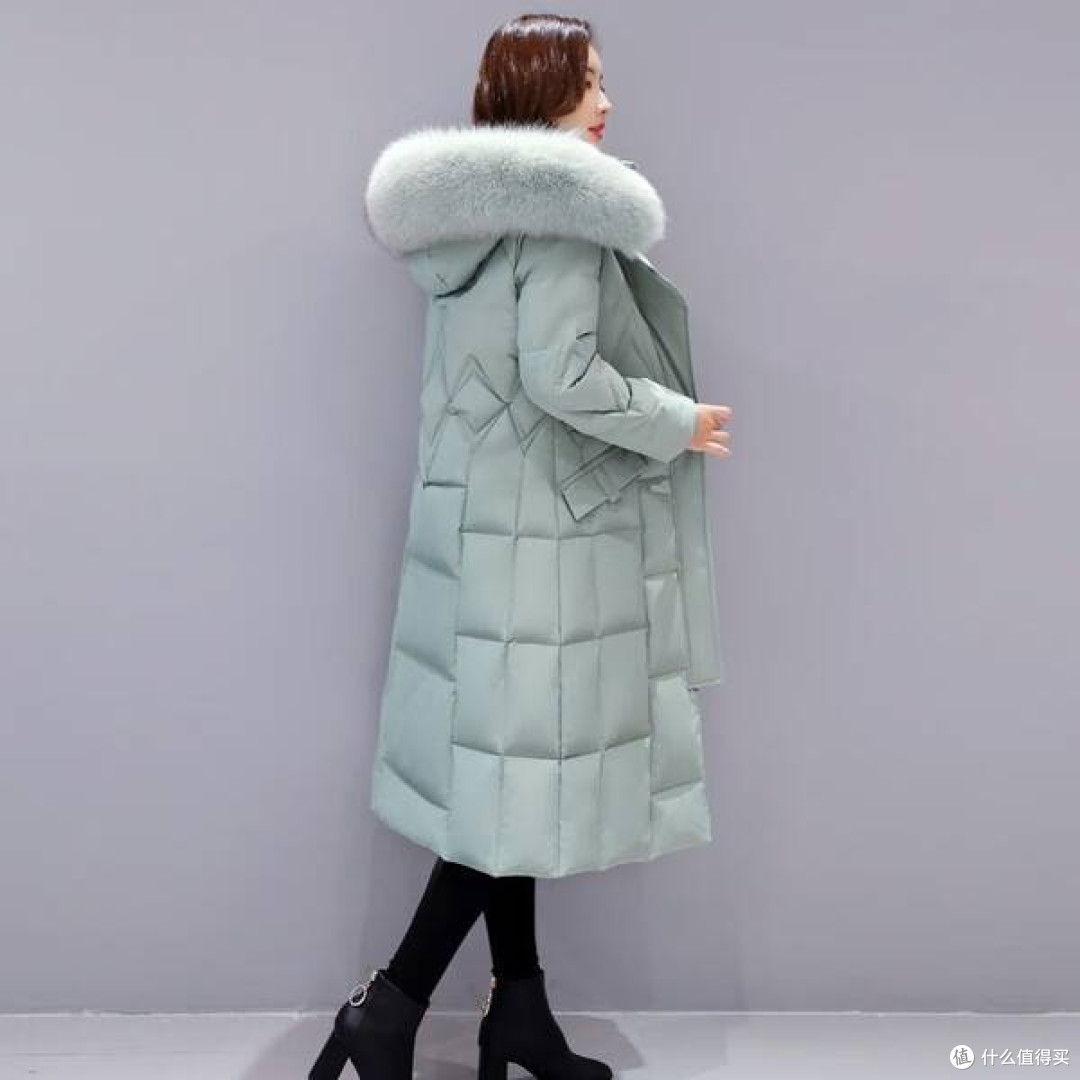 奥豚羽绒服:冬日时尚与温暖的“绿色秘籍”
