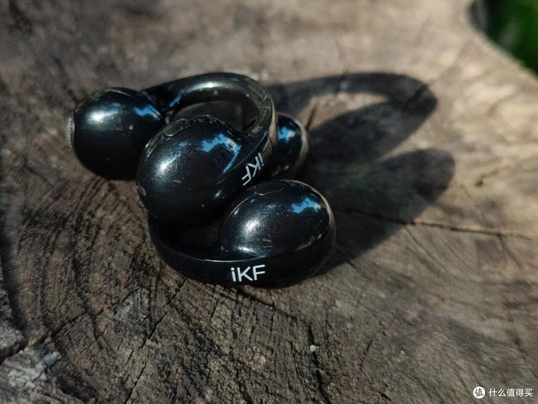 iKF 月影耳机 — AI生态,同声传译 + Hi-Res 音质,全场景适配