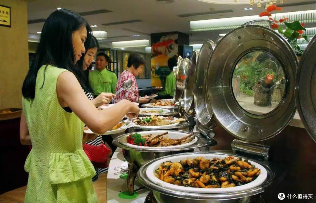 自助餐为什么吃不回本?老板不会说的3个秘密,原来都是套路