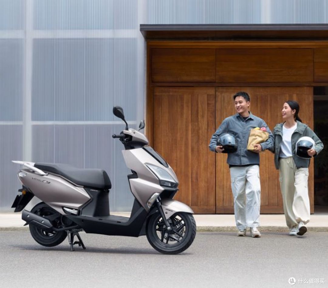新大洲本田NS125GU踏板摩托车评测:都市通勤的实用之选