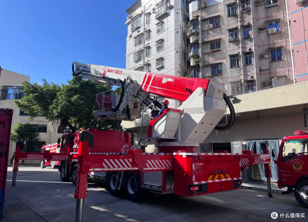 从33层高层换到“步梯房”才知道：原来居住差距这么大！