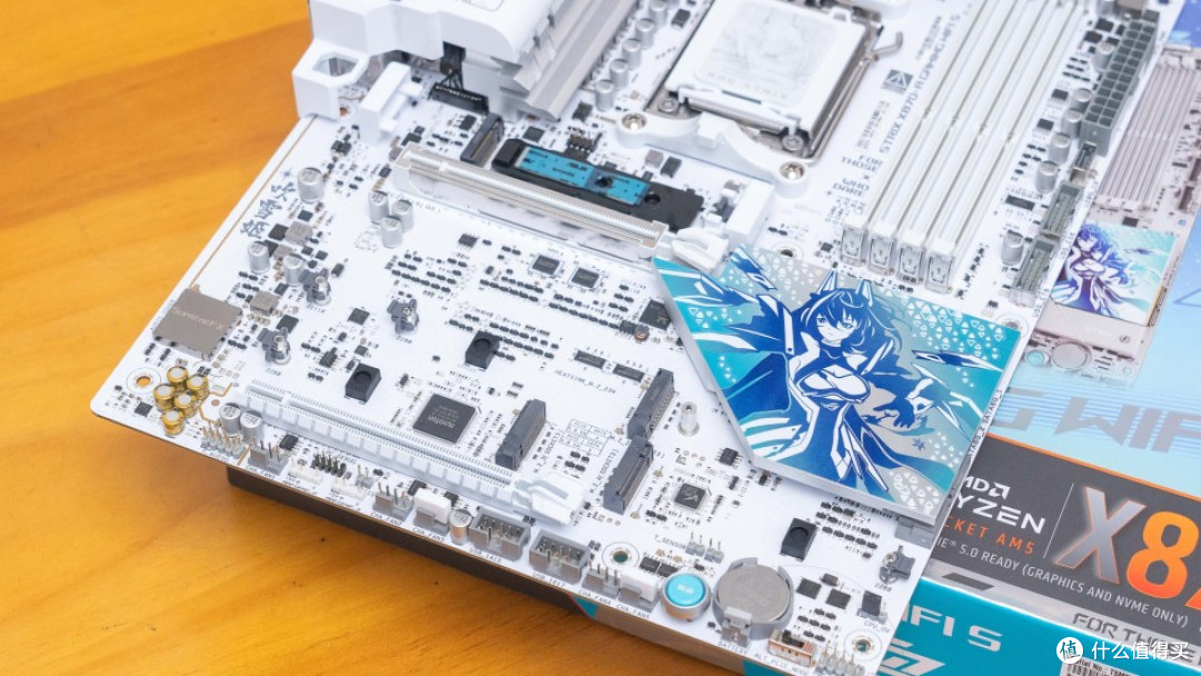 白色海景房:华硕X870 吹雪S+索泰 5070 SOLID+先马巨浪3装机分享