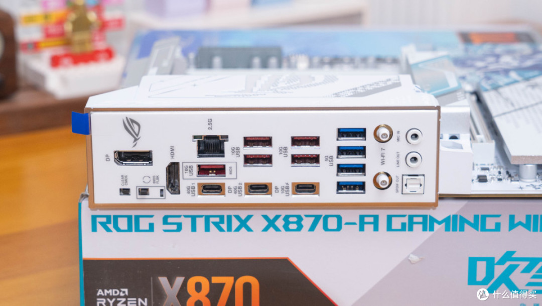 白色海景房:华硕X870 吹雪S+索泰 5070 SOLID+先马巨浪3装机分享