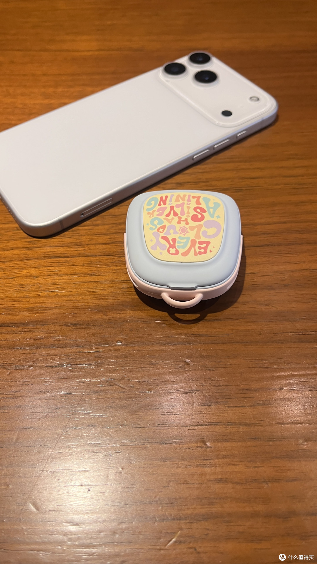 BLINBLIN这次直接把耳机做成行走的小艺术品 GS-T1小书包耳机
