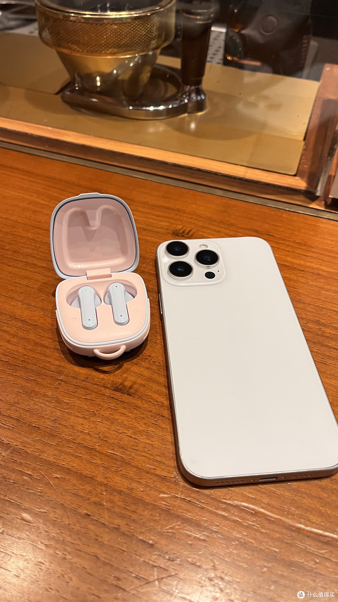 BLINBLIN这次直接把耳机做成行走的小艺术品 GS-T1小书包耳机