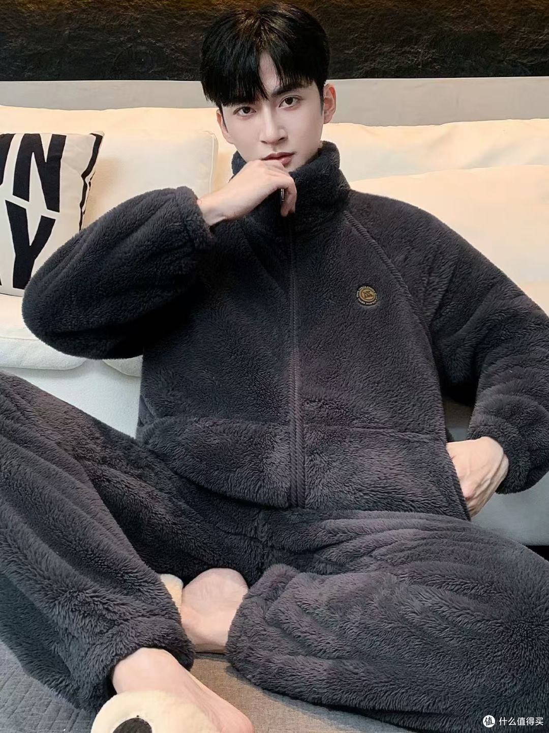 向薇秋冬雪花绒男家居服套装:把温暖与体面穿在身上