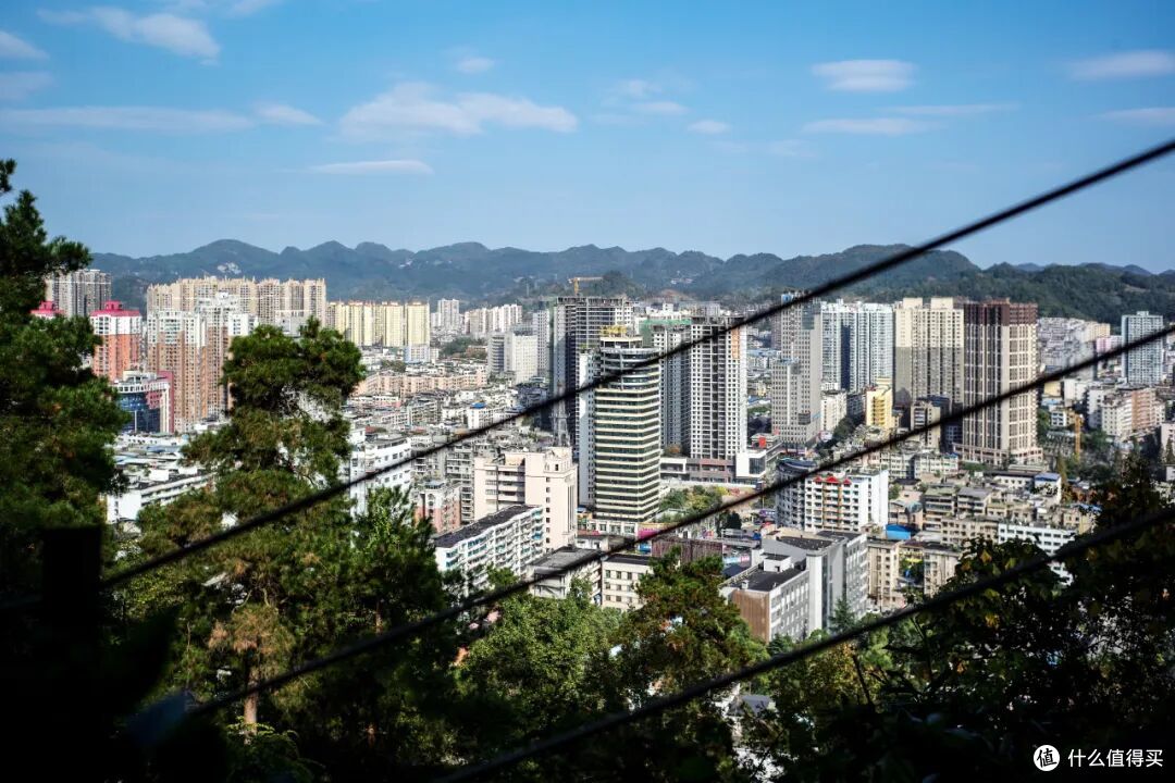 这个“名牌加身”的西南山城，正适合淡季来玩！