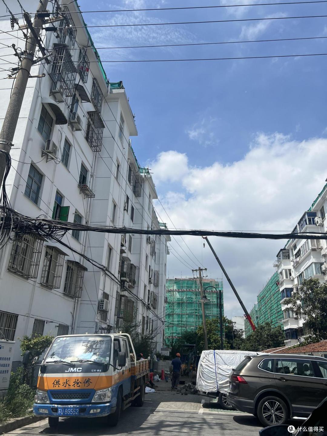 住建部放话:凡是楼龄满25年的房子,将按新规处理,老小区有福了